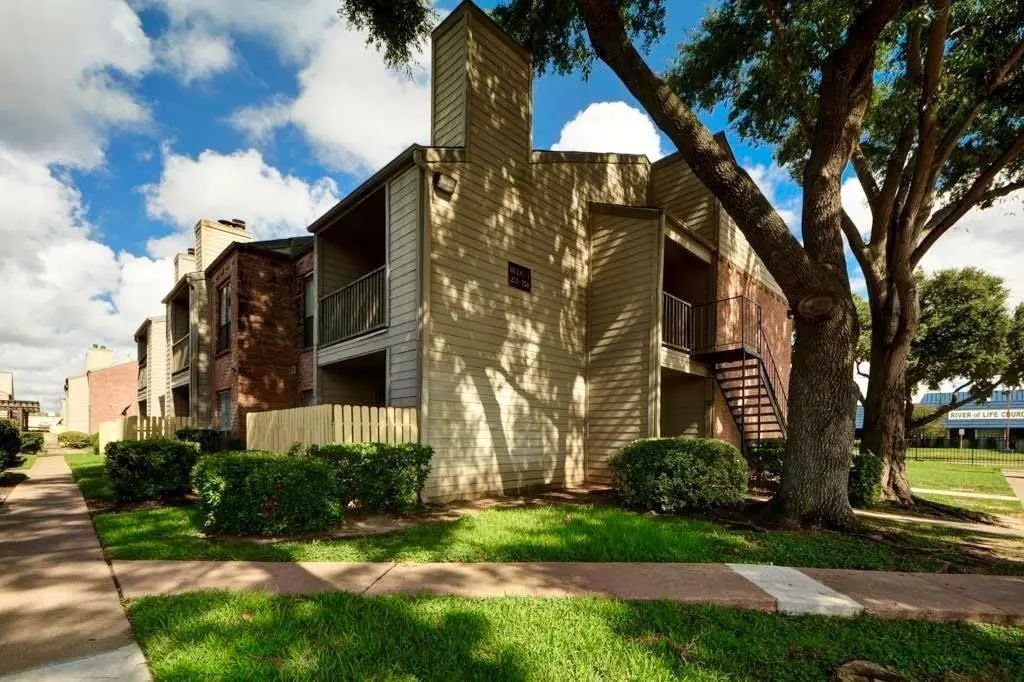 16111 Aspenglen Drive 306, Houston