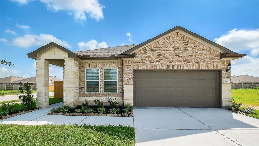 1203 Wildflower Way Drive, Beasley