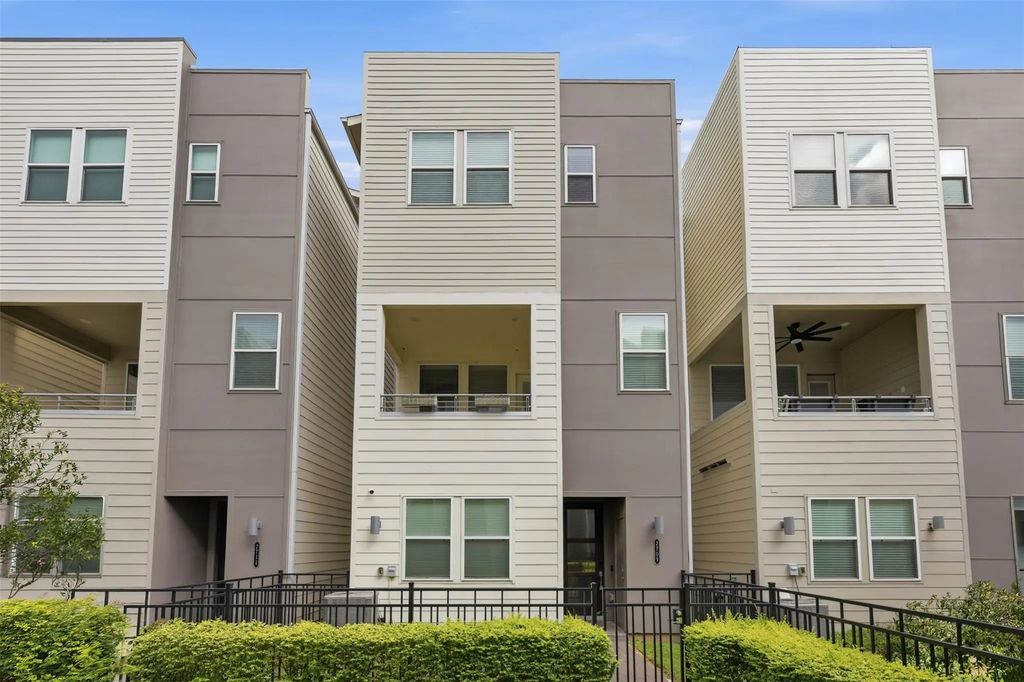 2709 Clinton Drive, Houston