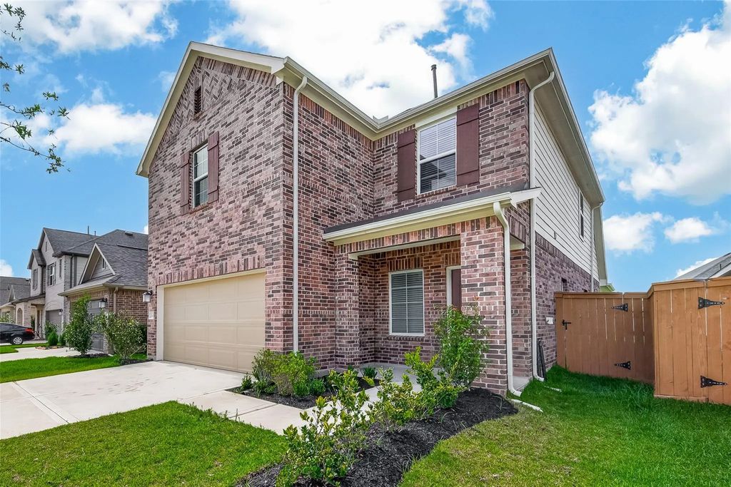 21630 Wave Hollow Drive, Cypress