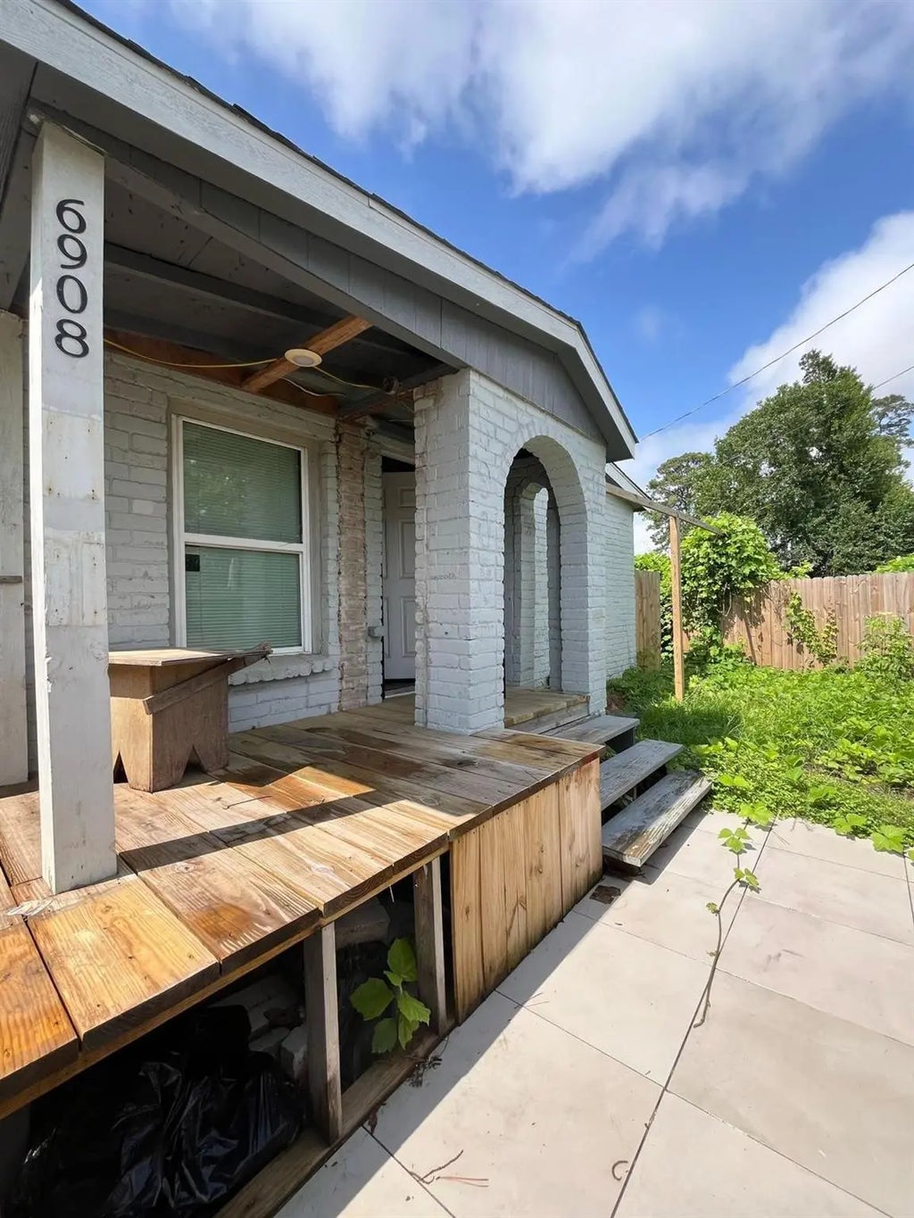 6908 Larkstone Street, Houston