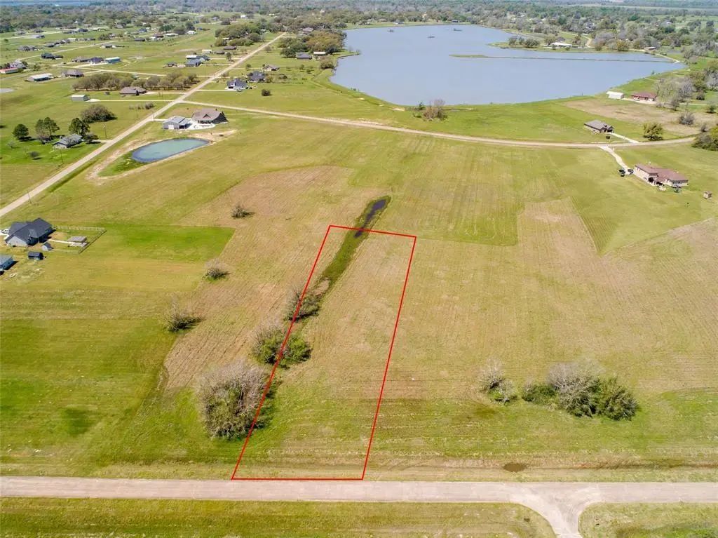 350 Colt Trail, Angleton