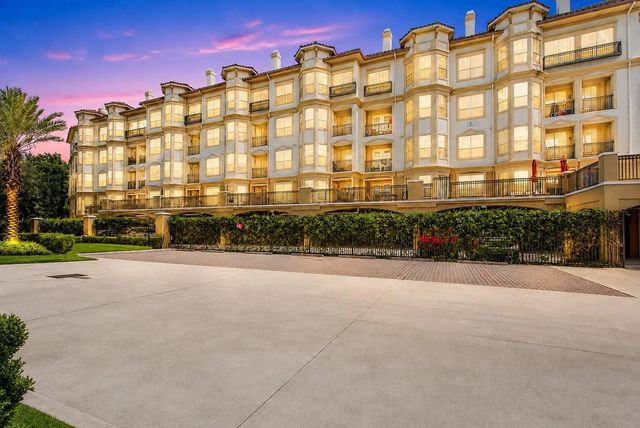7575 Kirby Drive 1113, Houston