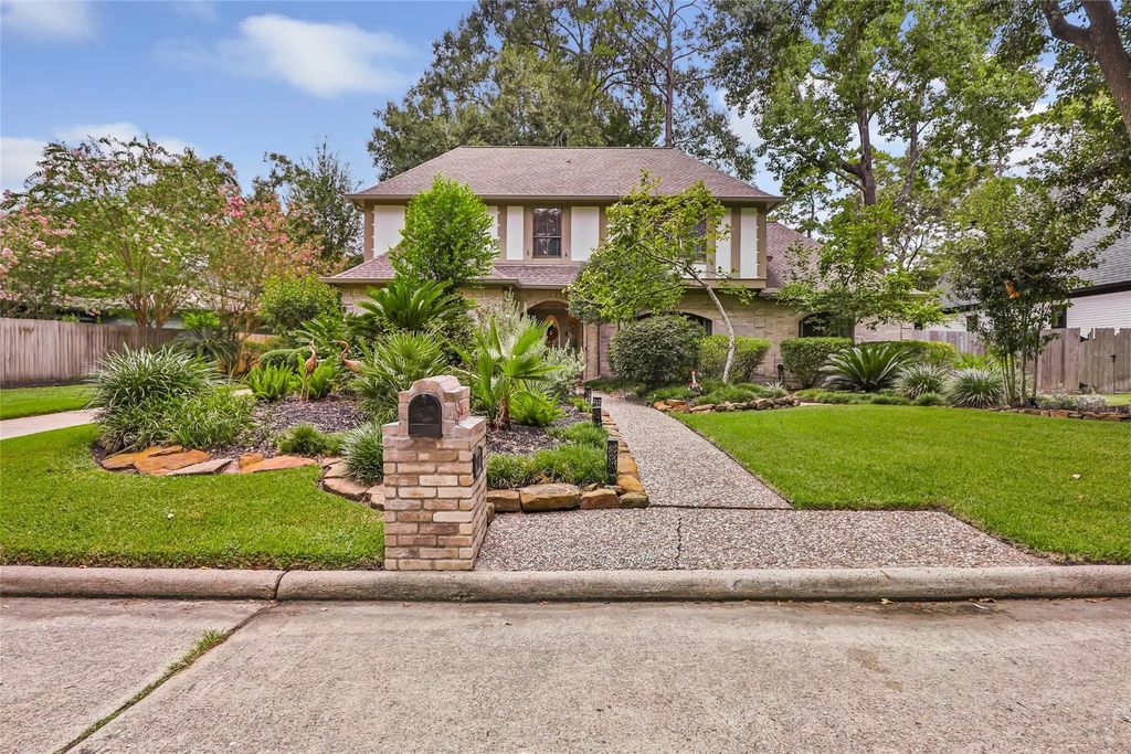 2407 Trail River Drive, Houston