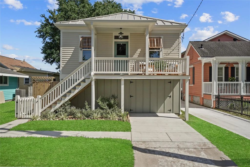 3705 Avenue K, Galveston