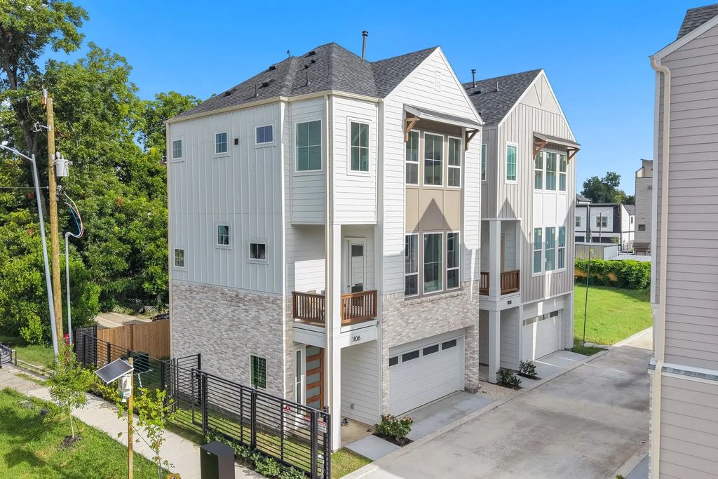 1106 Weiss Street, Houston