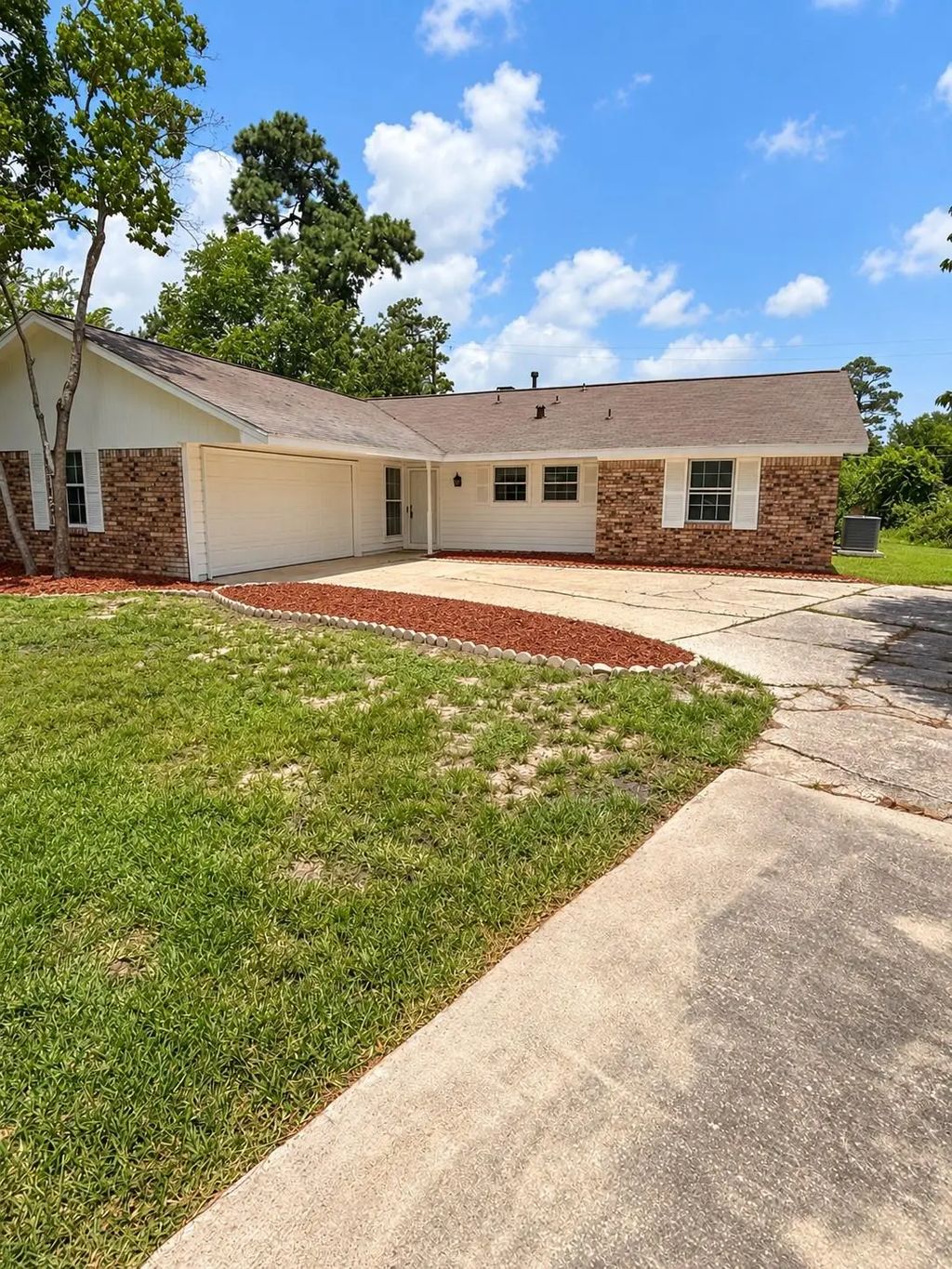 626 Shore Acres Boulevard, La Porte