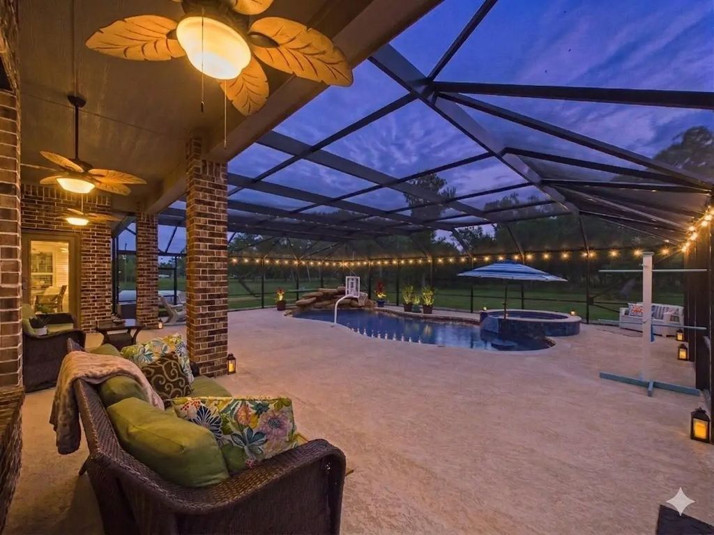 31911 Redfish Trail, Richwood