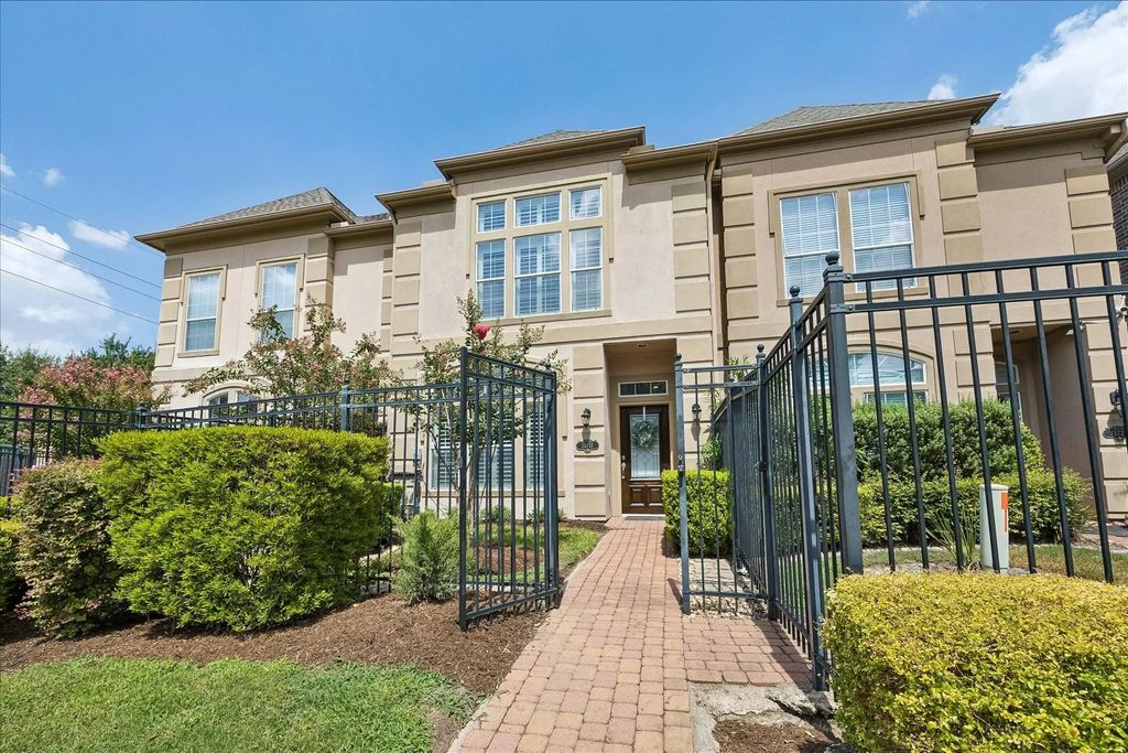 13731 Brookbluff Lane, Houston