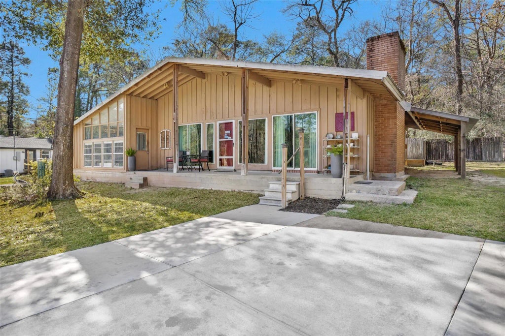 5721 Cessna Drive, Montgomery