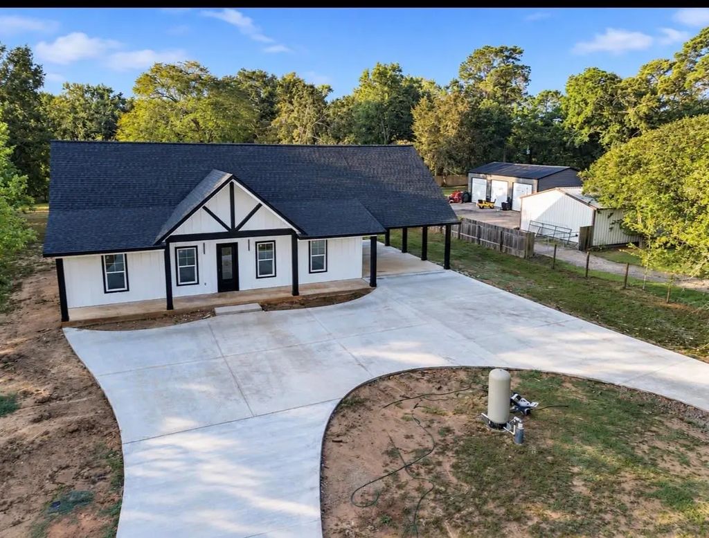 12511 Patridge Circle, Pinehurst