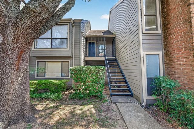 6601 Sands Point Drive 18, Houston