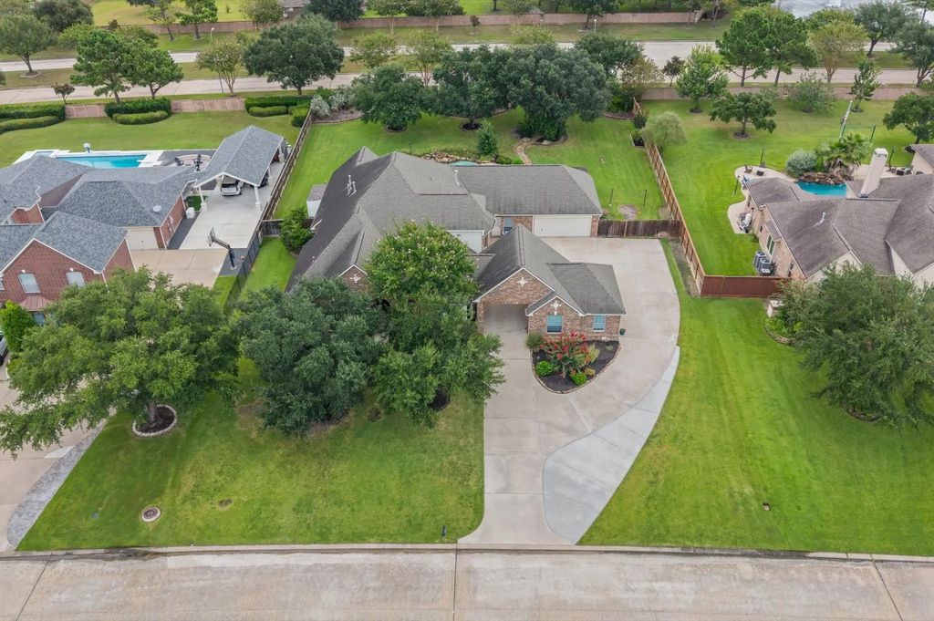 17202 Ledgefield, Cypress
