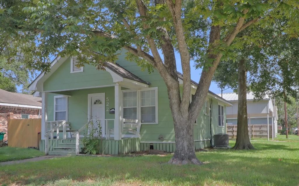522 Aron Street, Baytown