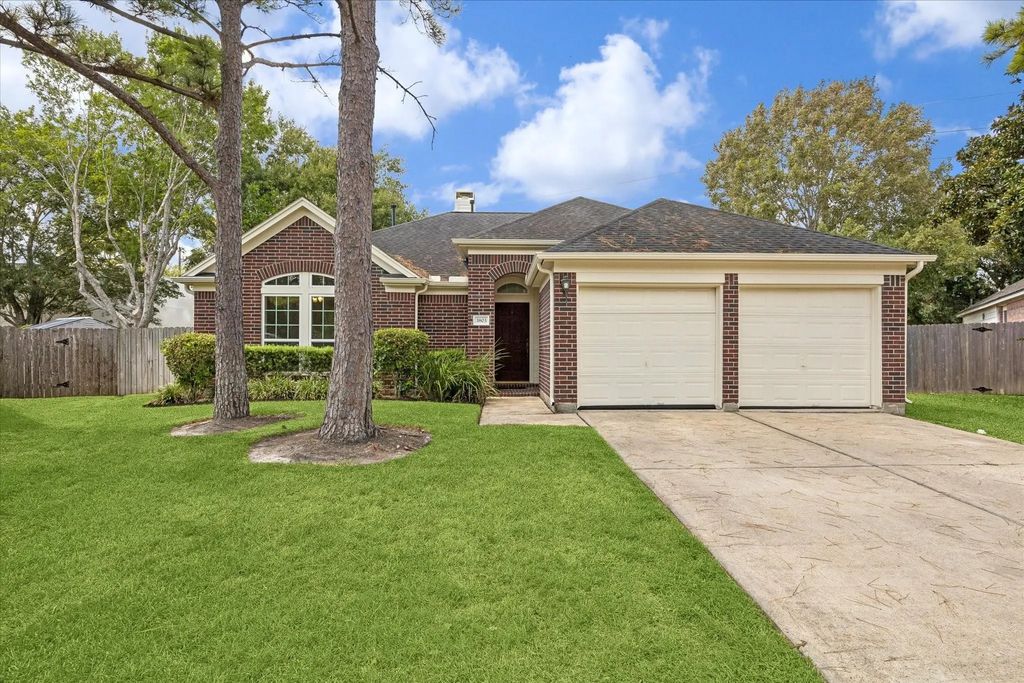 3803 Summerfield Drive, Pearland