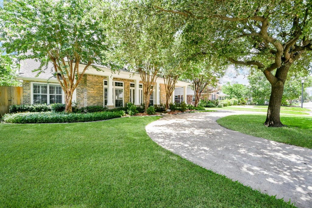 2442 Chimney Rock Road, Houston