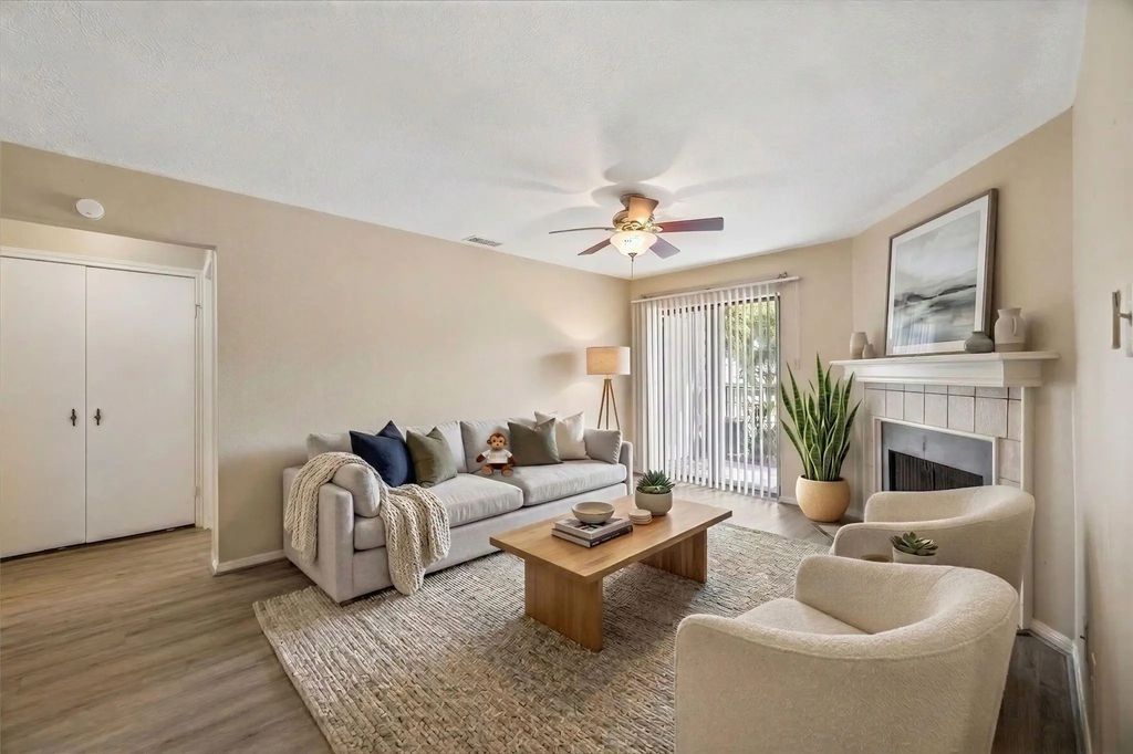 12755 Mill Ridge Drive 306, Cypress