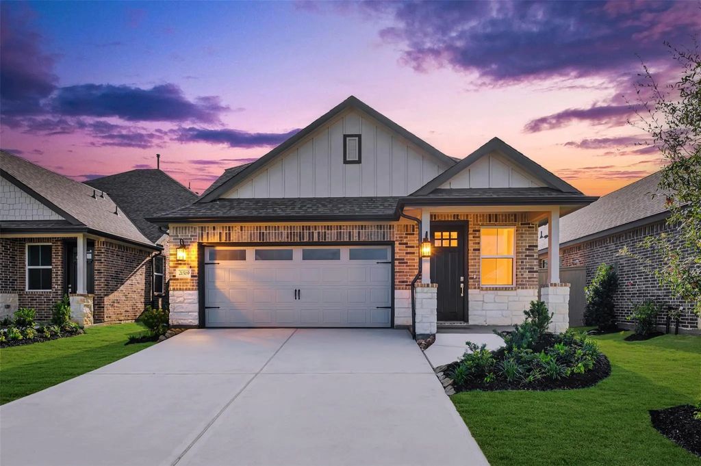 21519 Barnridge Court, Waller