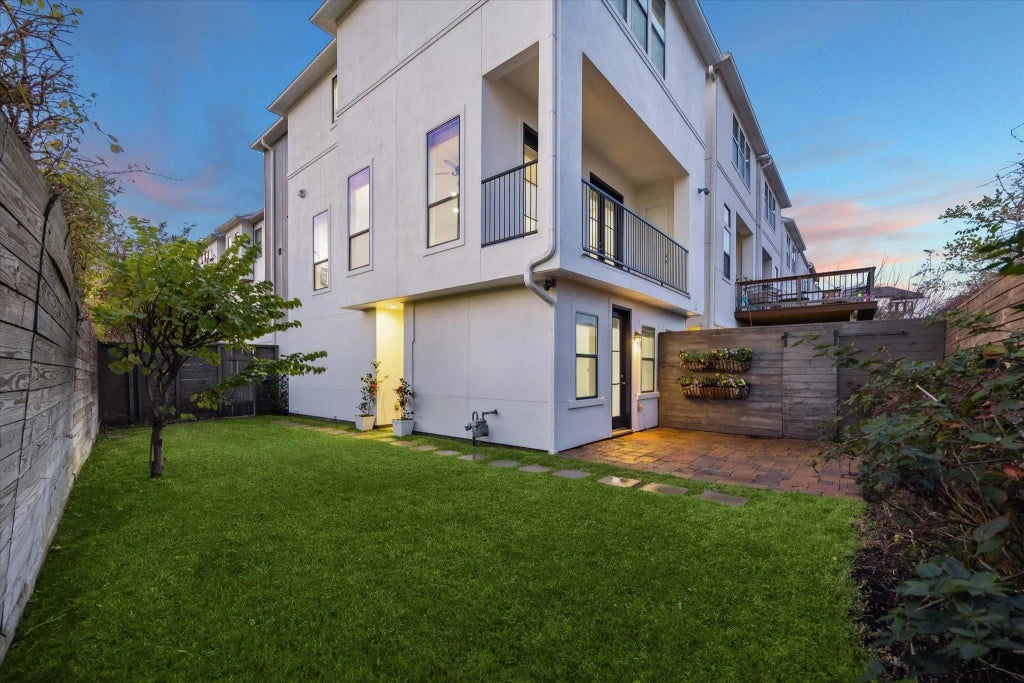 1819 Dart Street, Houston