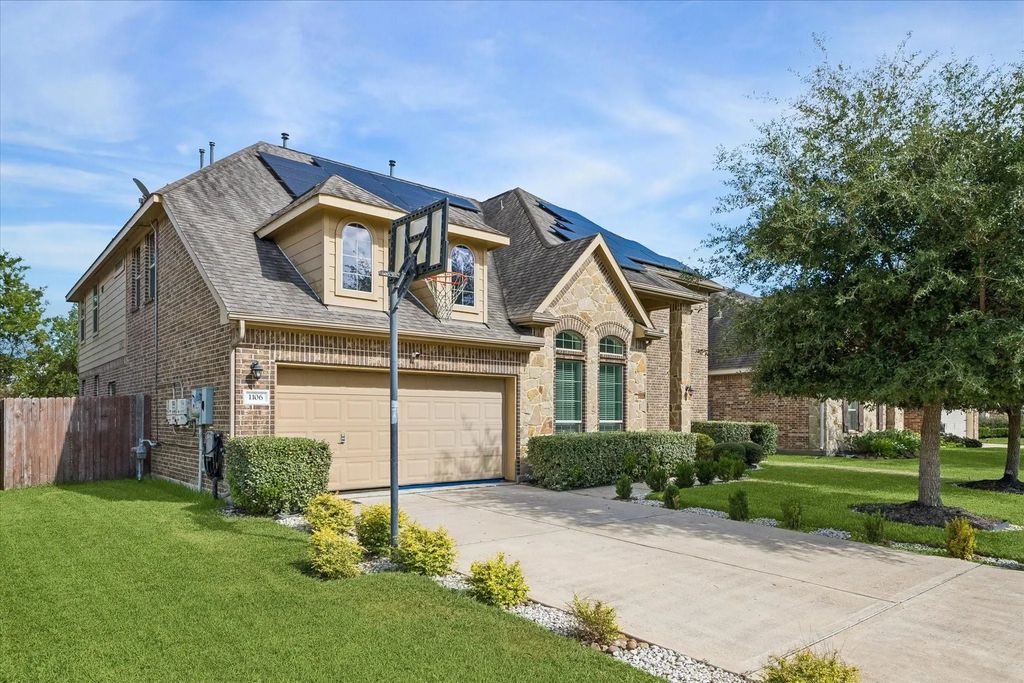 1106 Boxwood Place, Friendswood