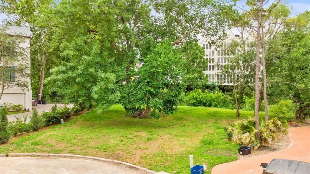 2 Magnolia Bend Drive, Houston