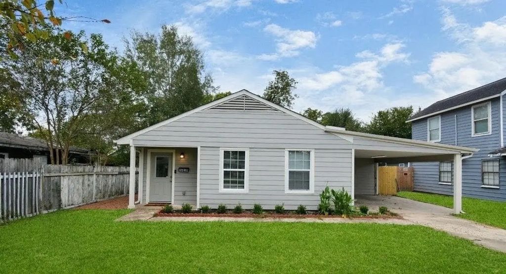5410 Bataan Road, Houston
