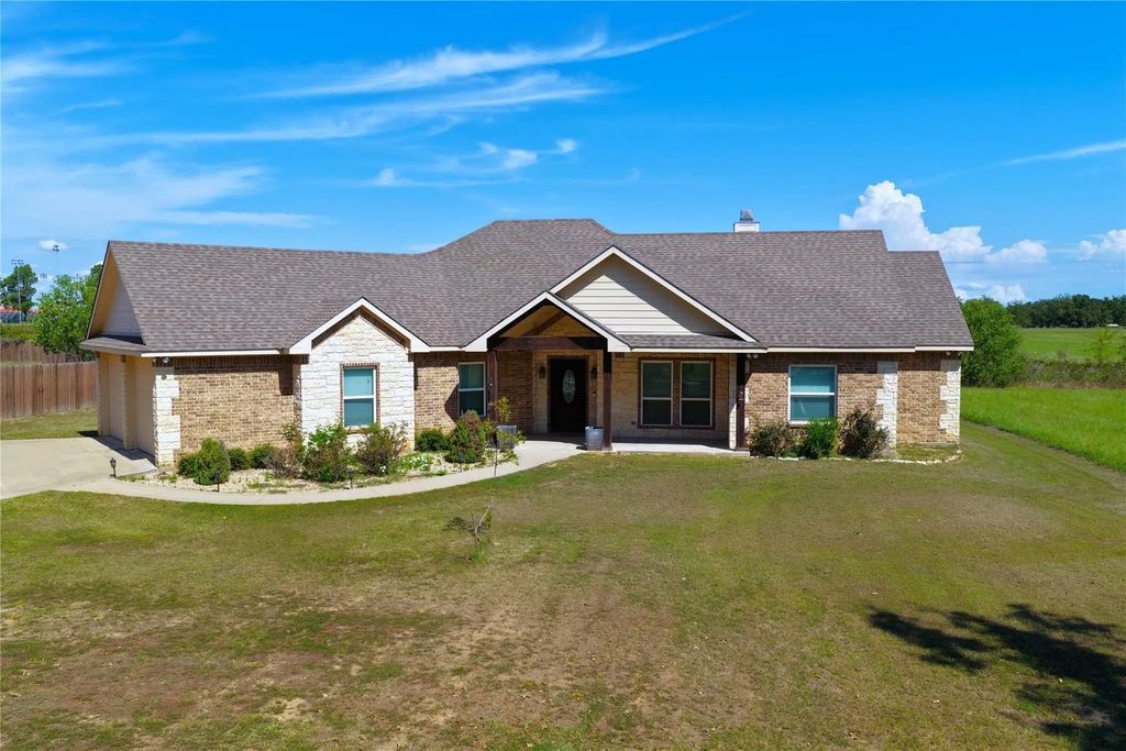 207 Northline Road, Teague