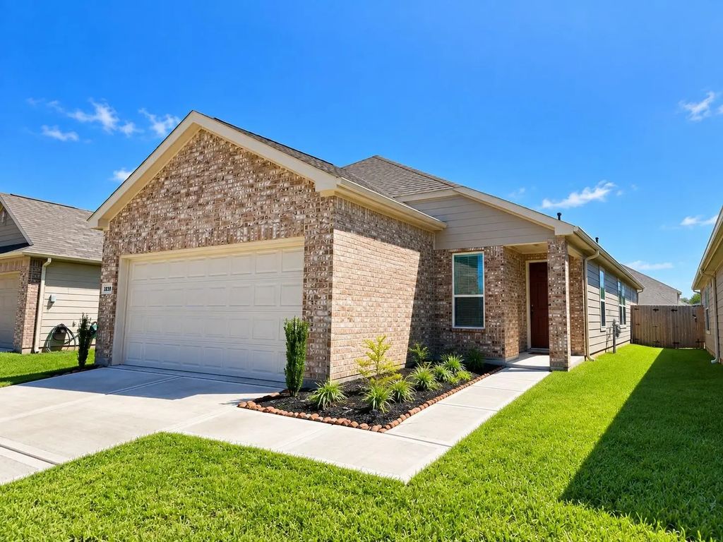 2839 Icarus Drive, Fresno