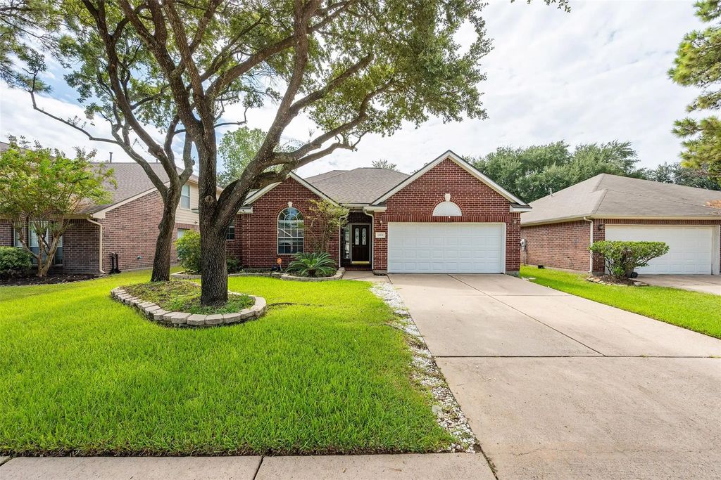 14531 Chestnut Falls Drive, Cypress