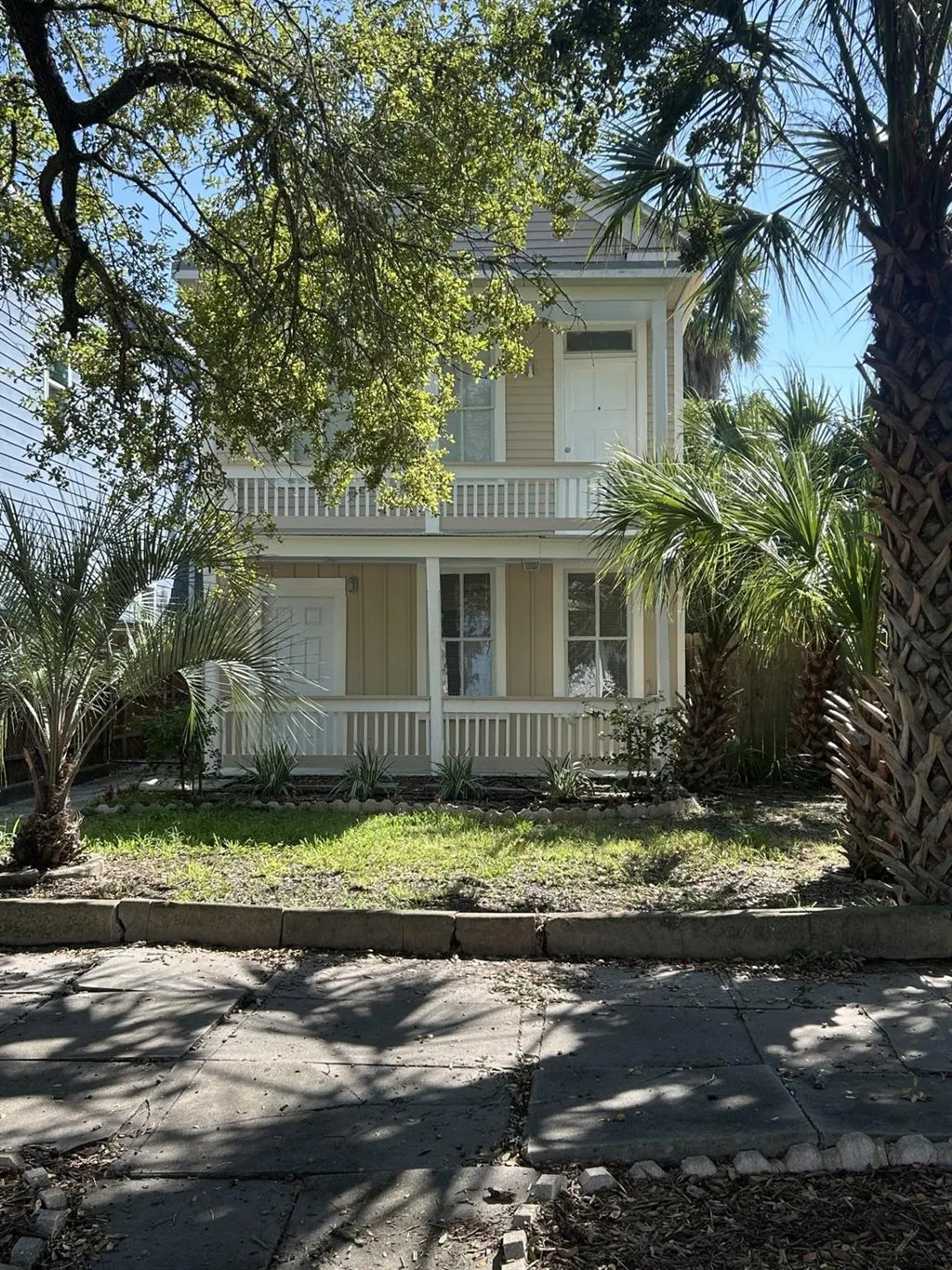 3211 Ave N, Galveston