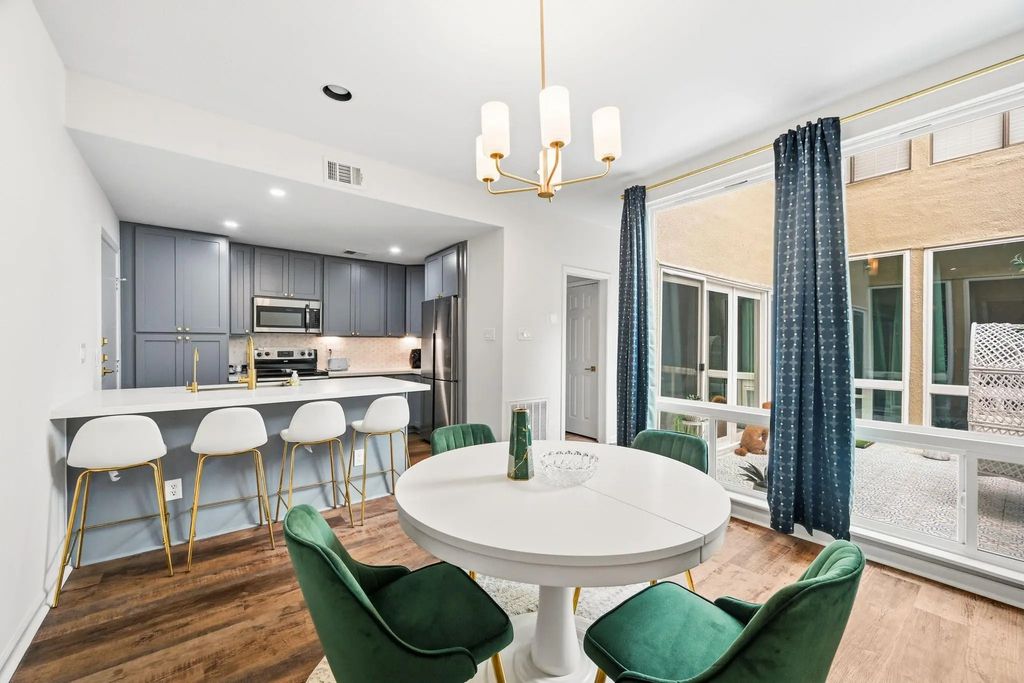 1116 Bering Drive 25, Houston