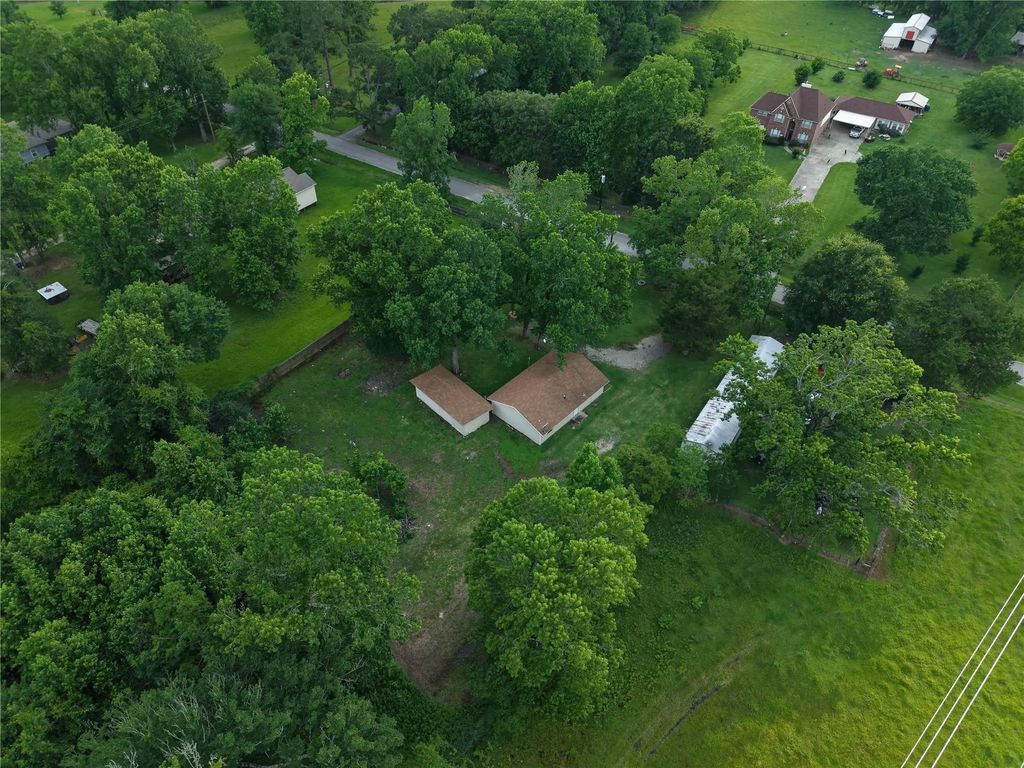 787 County Road 154, Liberty