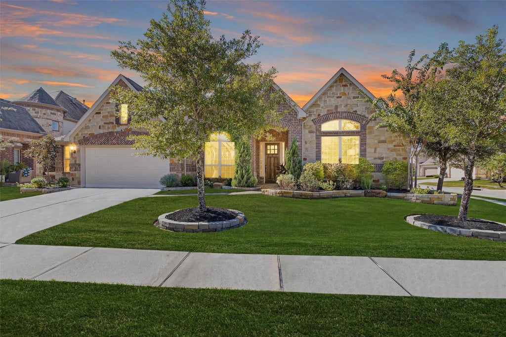 7327 Capeview Crossing, Spring