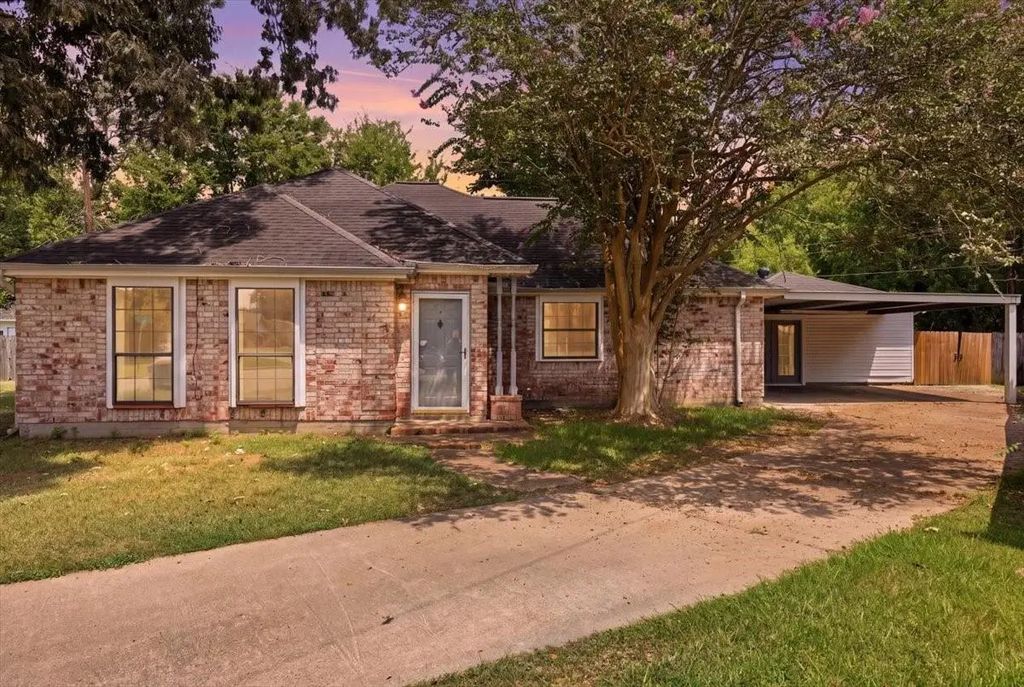 7215 Pleasant Bend Drive, Beaumont