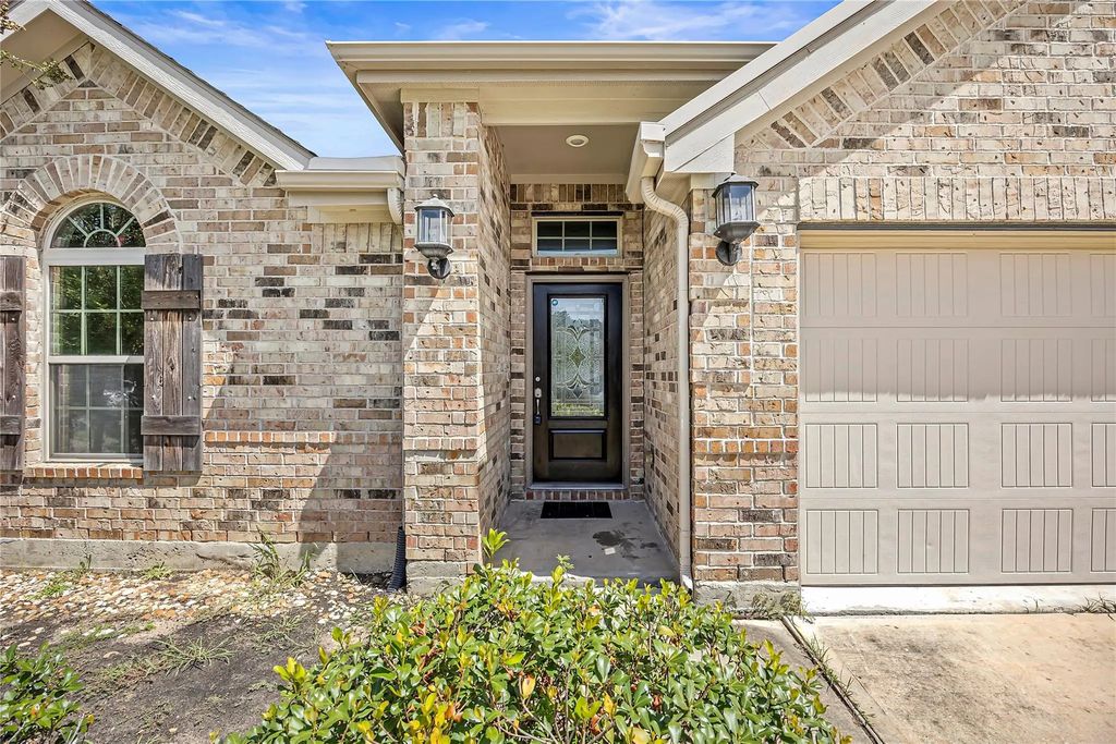 2919 Twin Cove Court Court, Conroe