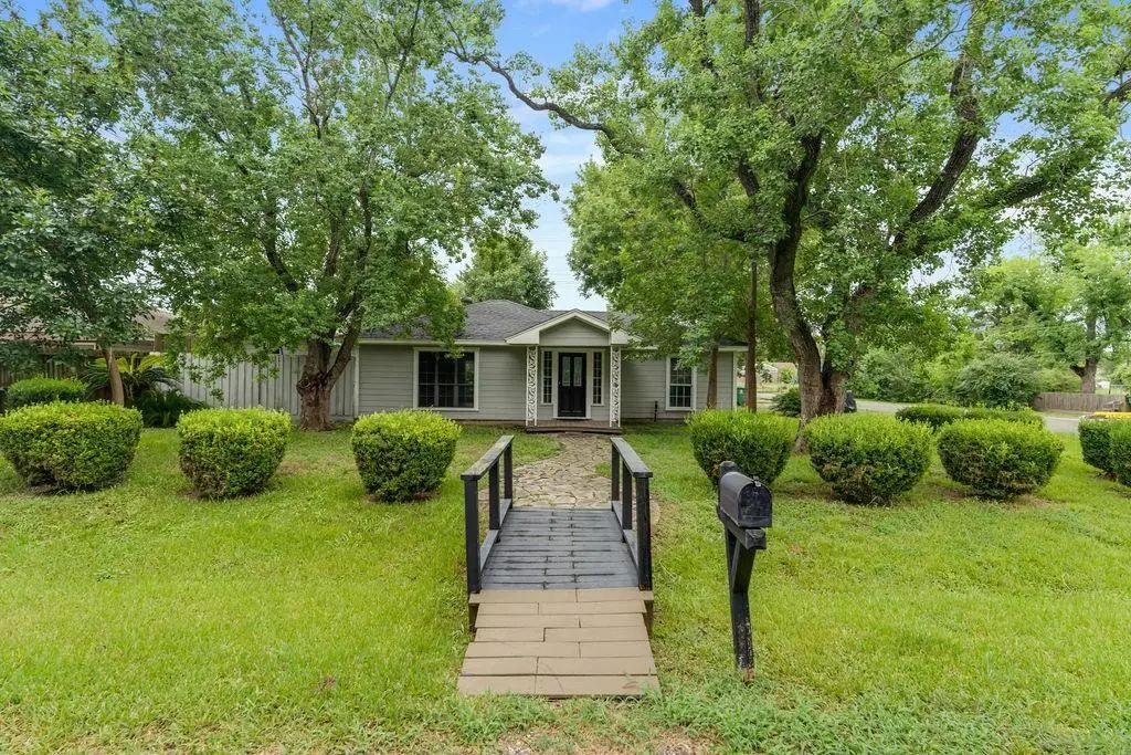 9402 Alcott Drive, Houston