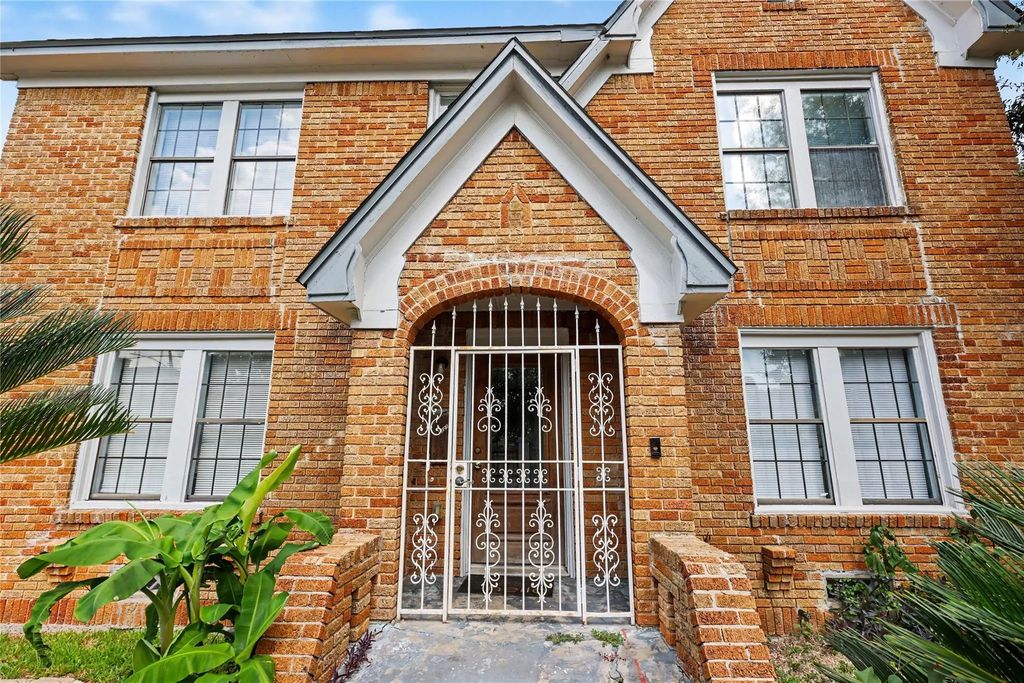 5121 Polk Street 2, Houston
