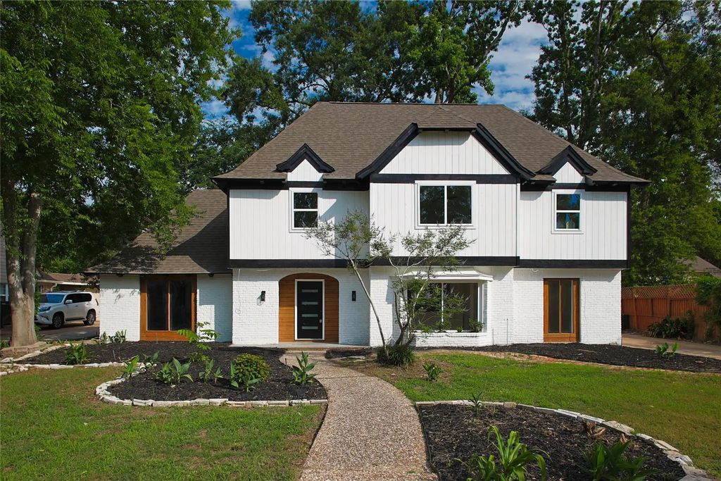 1719 Wagon Gap Trail, Houston