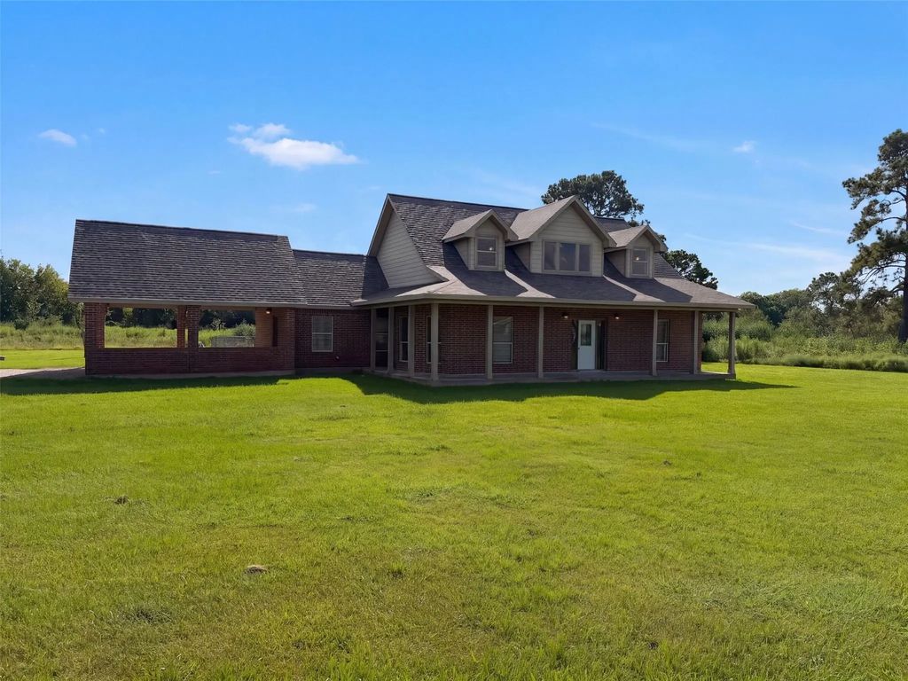 1619 County Road 612, Dayton