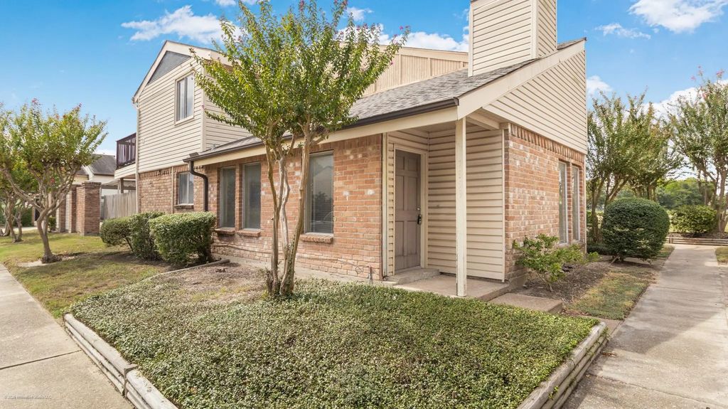 7859 Green Lawn Drive 7859, Houston