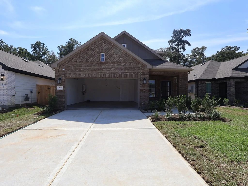 22740 Hackberry Leaf Drive, New Caney