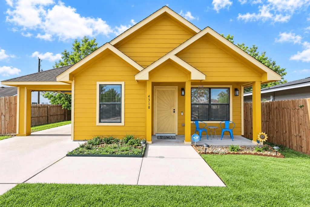 4318 Mckinley Street, Houston