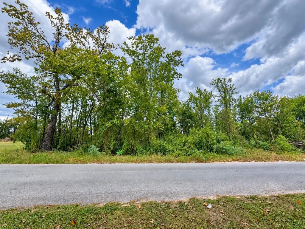9627 Broadway Ave, Conroe