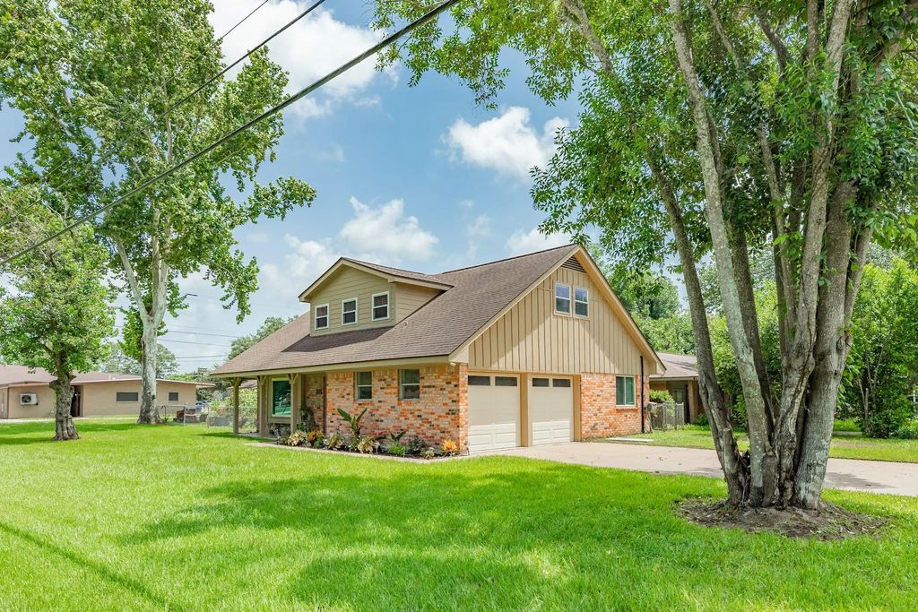 811 Loggins Drive, West Columbia