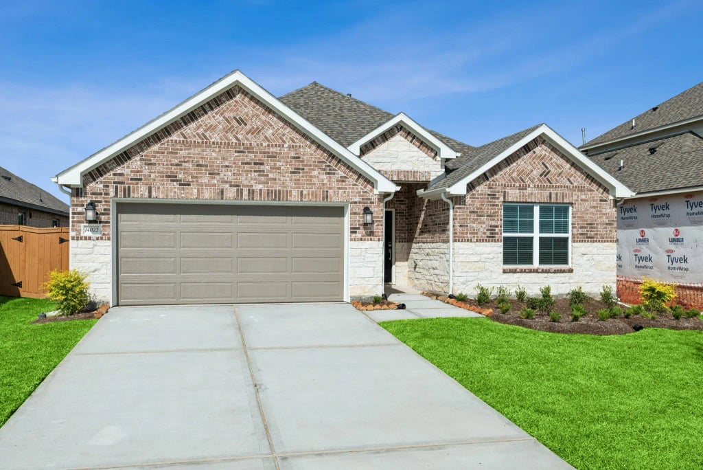 14022 Baikal Manor Drive, Santa Fe