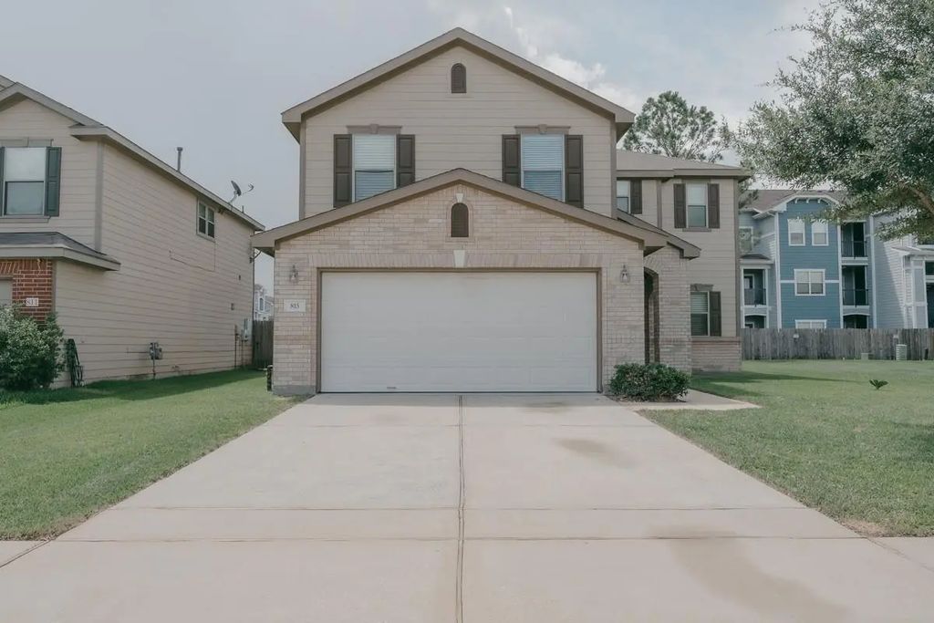 815 Leaholm Lane, Houston