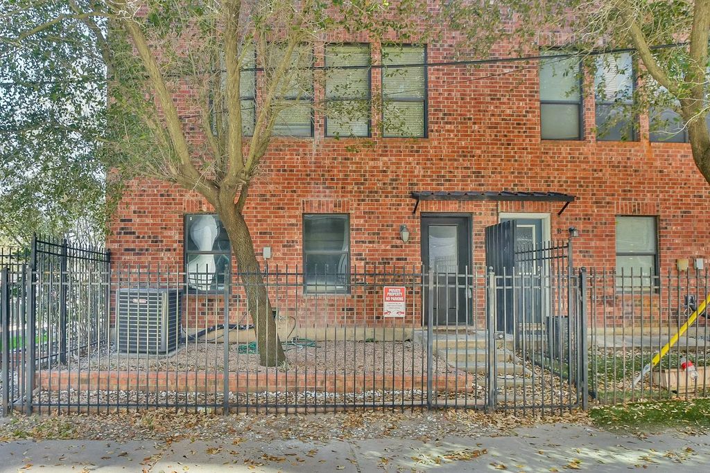 2422 Navigation Boulevard A, Houston