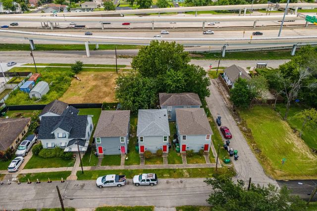 3102 Brackenridge Street, Houston