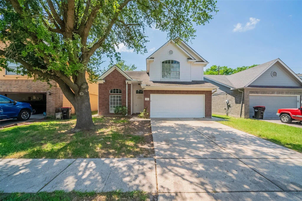 10915 Meadow Walk Lane, Houston