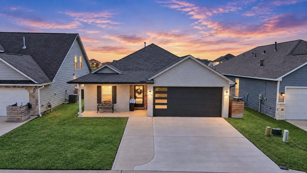 10737 S Lake Mist Lane, Willis